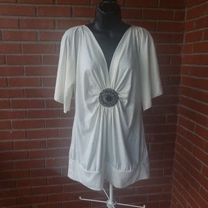 NWT.. Studio Y Short Sleeve Blouse